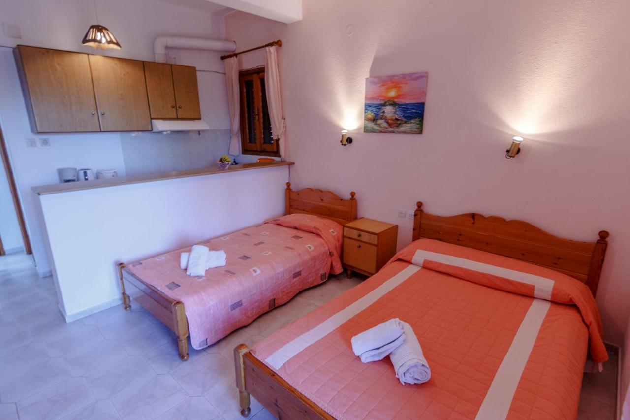Studios Avra Agios Georgios  Exteriör bild